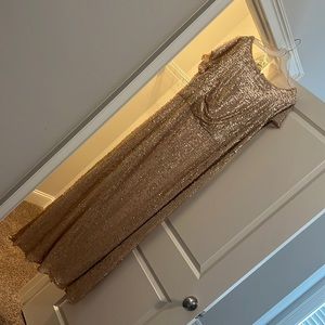 Formal Dress: Gold Sequin. Like new